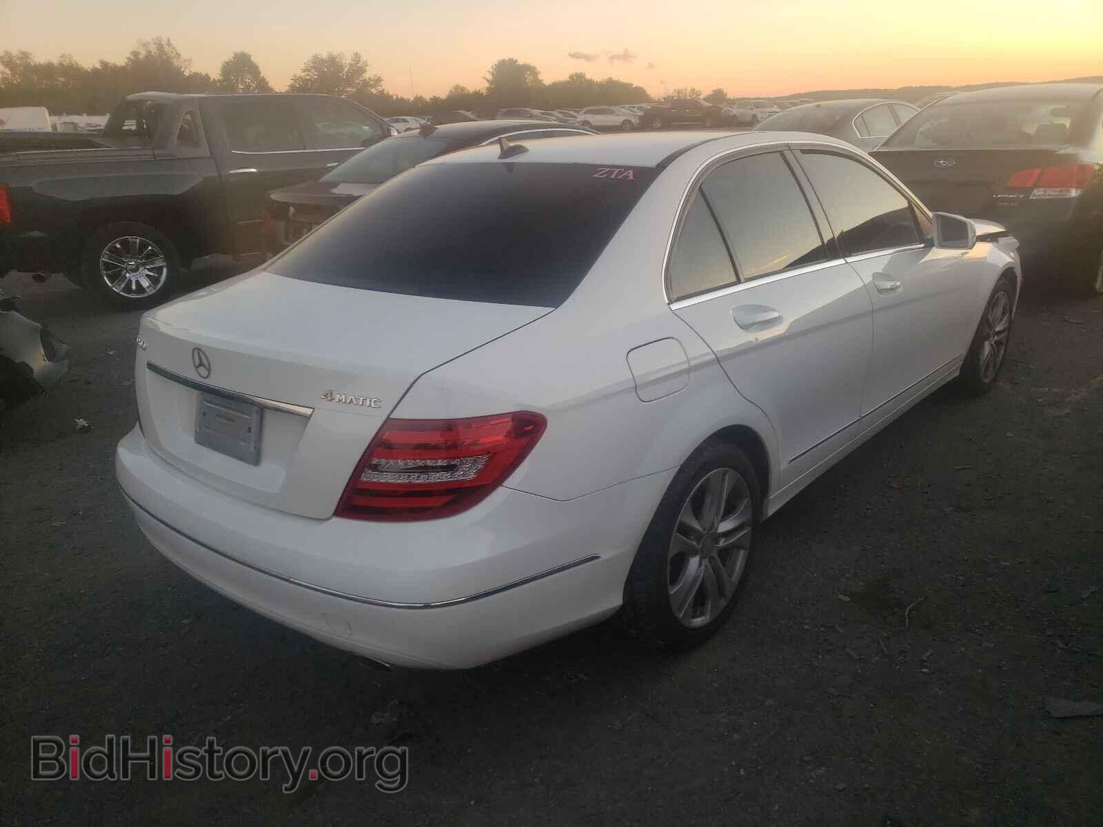 2013 MERCEDES-BENZ C-CLASS - VIN: WDDGF8AB2DA806035 - Фото 4