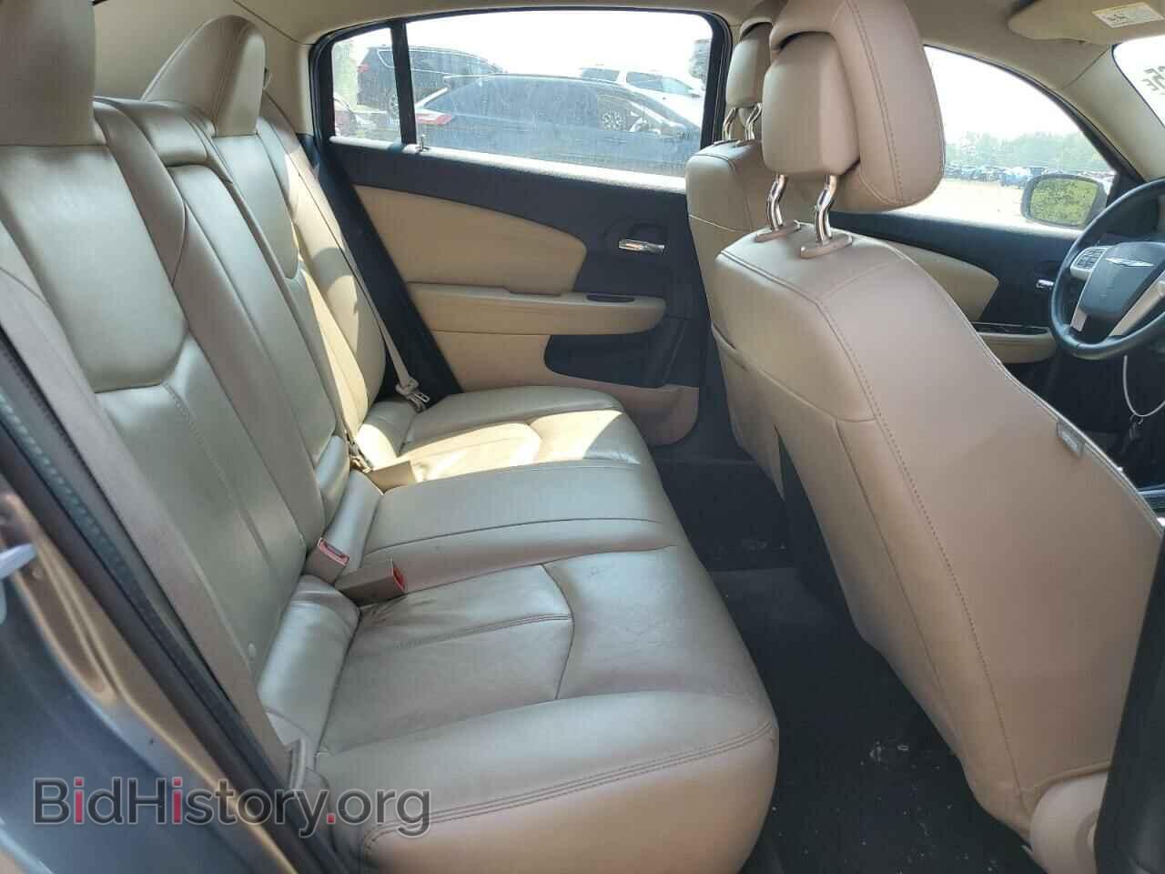 2011 CHRYSLER 200 - VIN: 1C3BC2FB3BN580813 - Фото 10