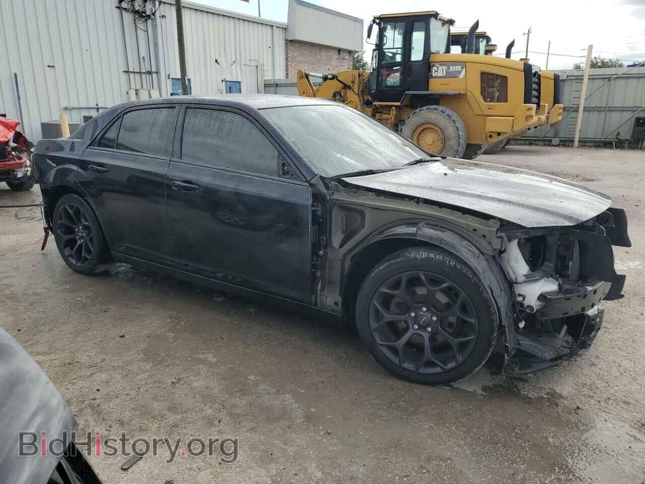 2019 CHRYSLER 300 - VIN: 2C3CCAAG4KH755743 - Фото 4