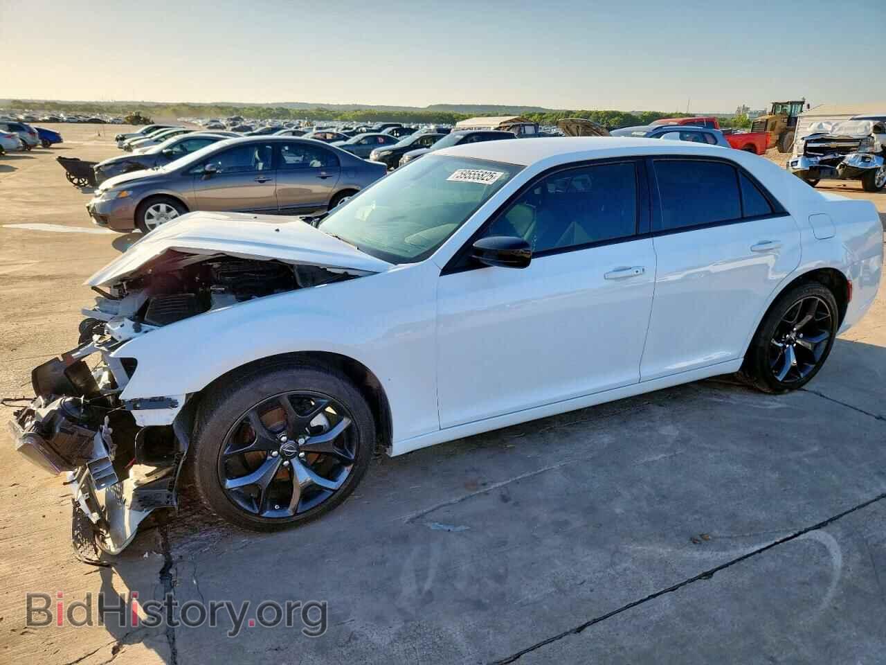 Photo 2C3CCAAG8PH677202 - CHRYSLER 300 2023