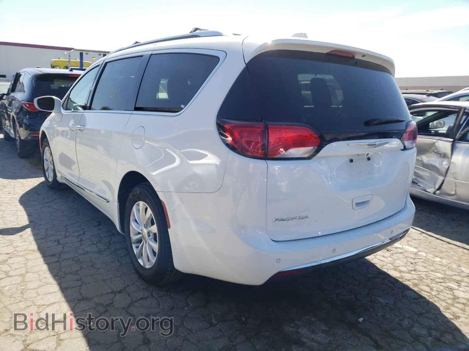 2019 CHRYSLER PACIFICA - VIN: 2C4RC1BG8KR626094 - Фото 3