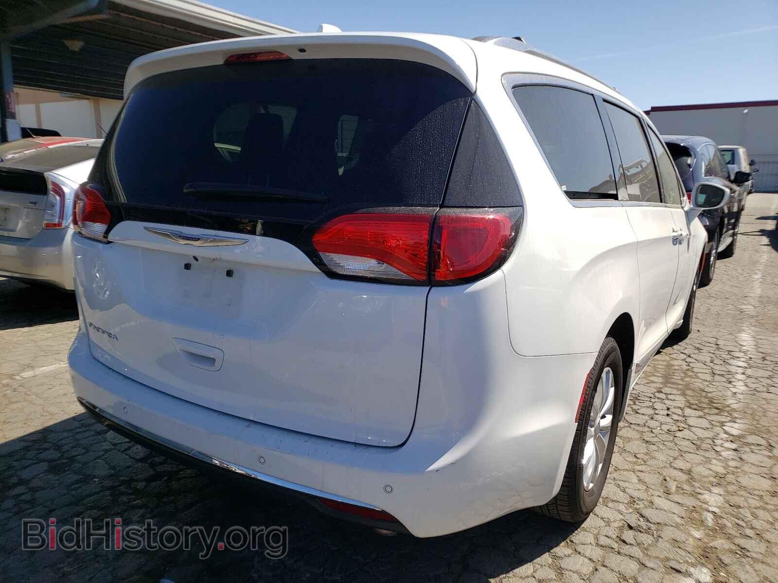 2019 CHRYSLER PACIFICA - VIN: 2C4RC1BG8KR626094 - Фото 4