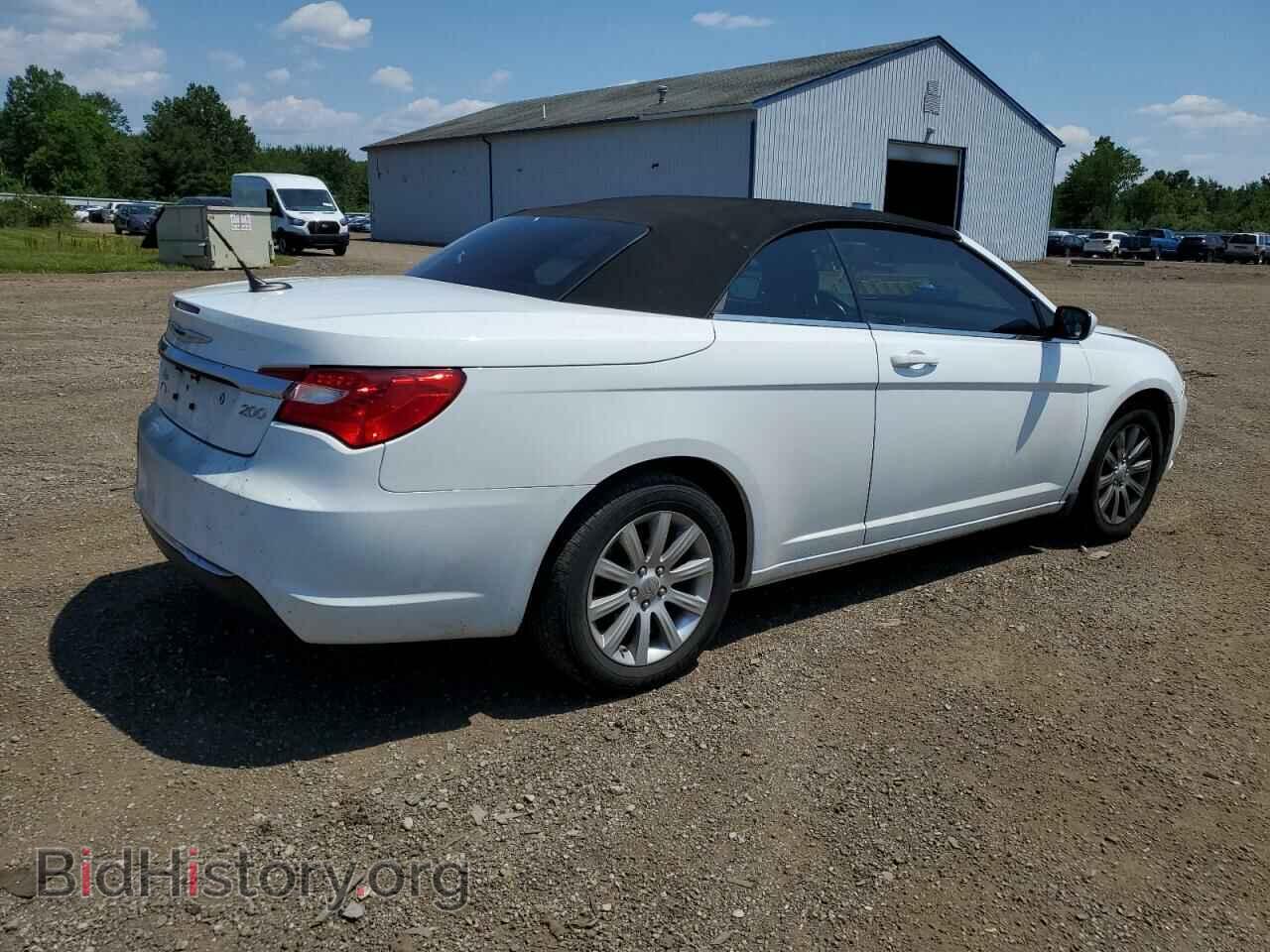 2011 CHRYSLER 200 - VIN: 1C3BC2EB7BN576846 - Фото 3
