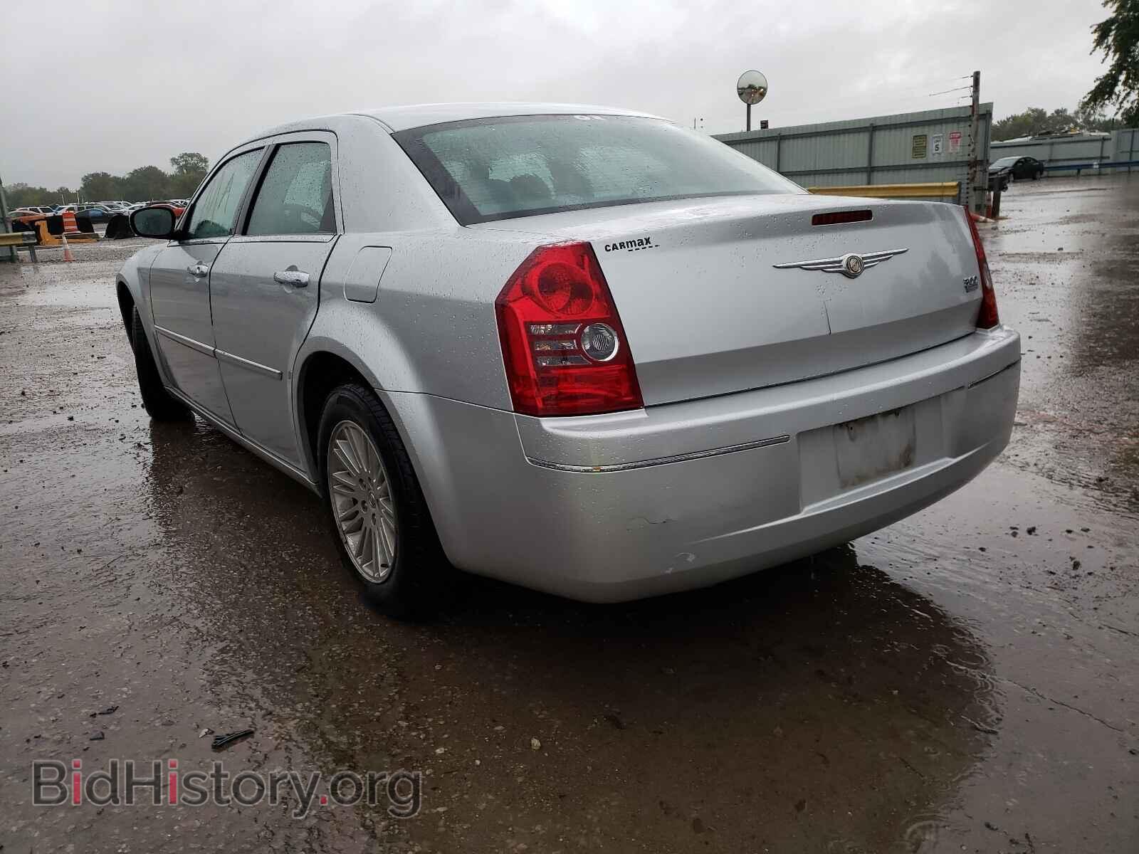 2010 CHRYSLER 300 - VIN: 2C3CA4CD4AH198907 - Фото 3