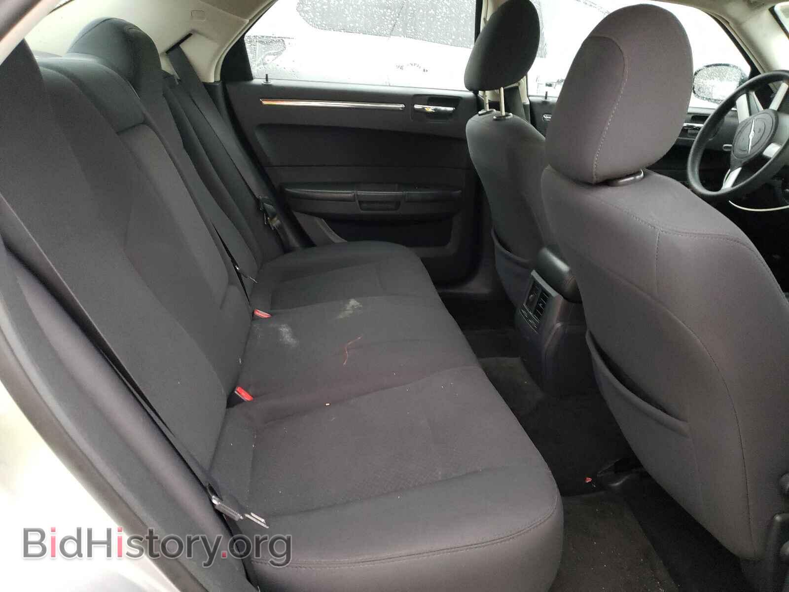 2010 CHRYSLER 300 - VIN: 2C3CA4CD4AH198907 - Фото 6
