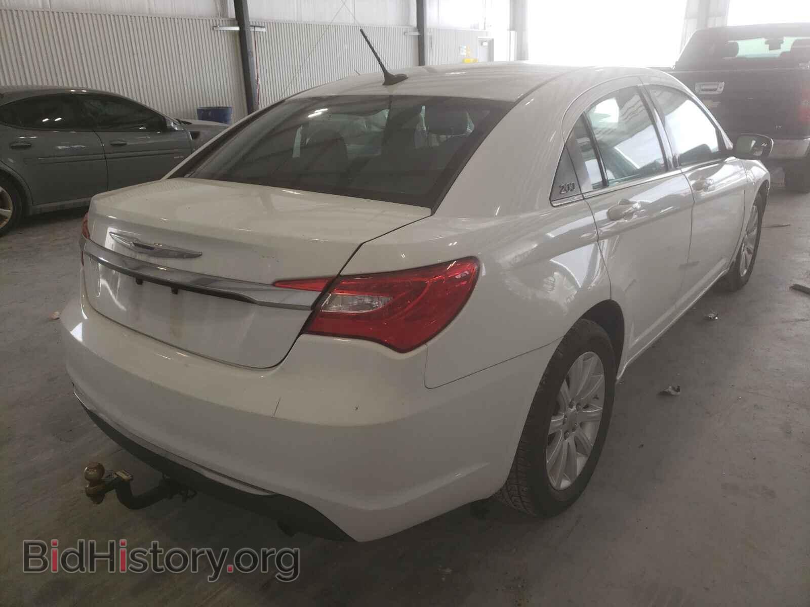 2011 CHRYSLER 200 - VIN: 1C3BC1FB0BN589575 - Фото 4