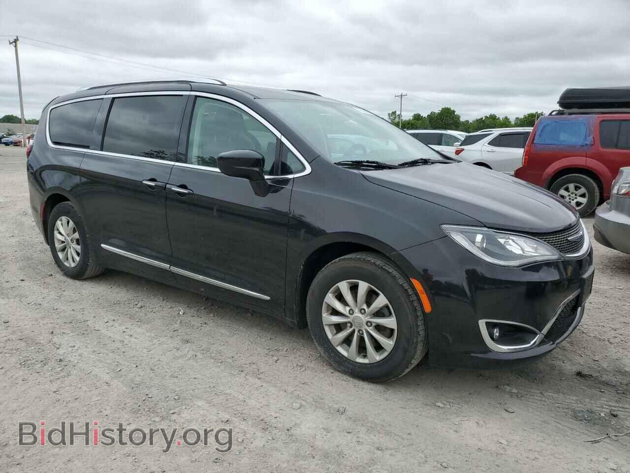 2019 CHRYSLER PACIFICA - VIN: 2C4RC1BG0KR593169 - Фото 4