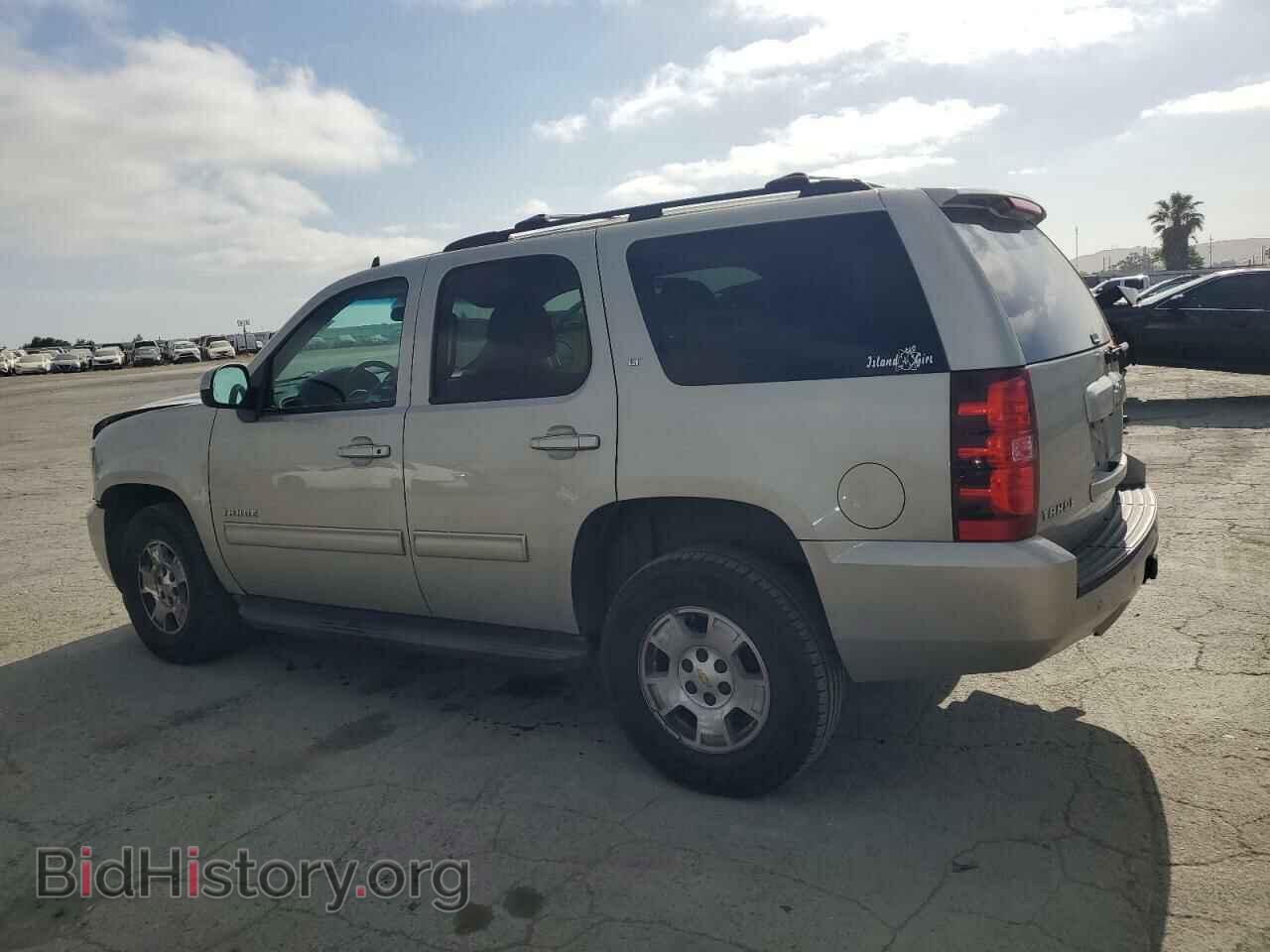 2014 CHEVROLET TAHOE - VIN: 1GNSKBE01ER190098 - Фото 2