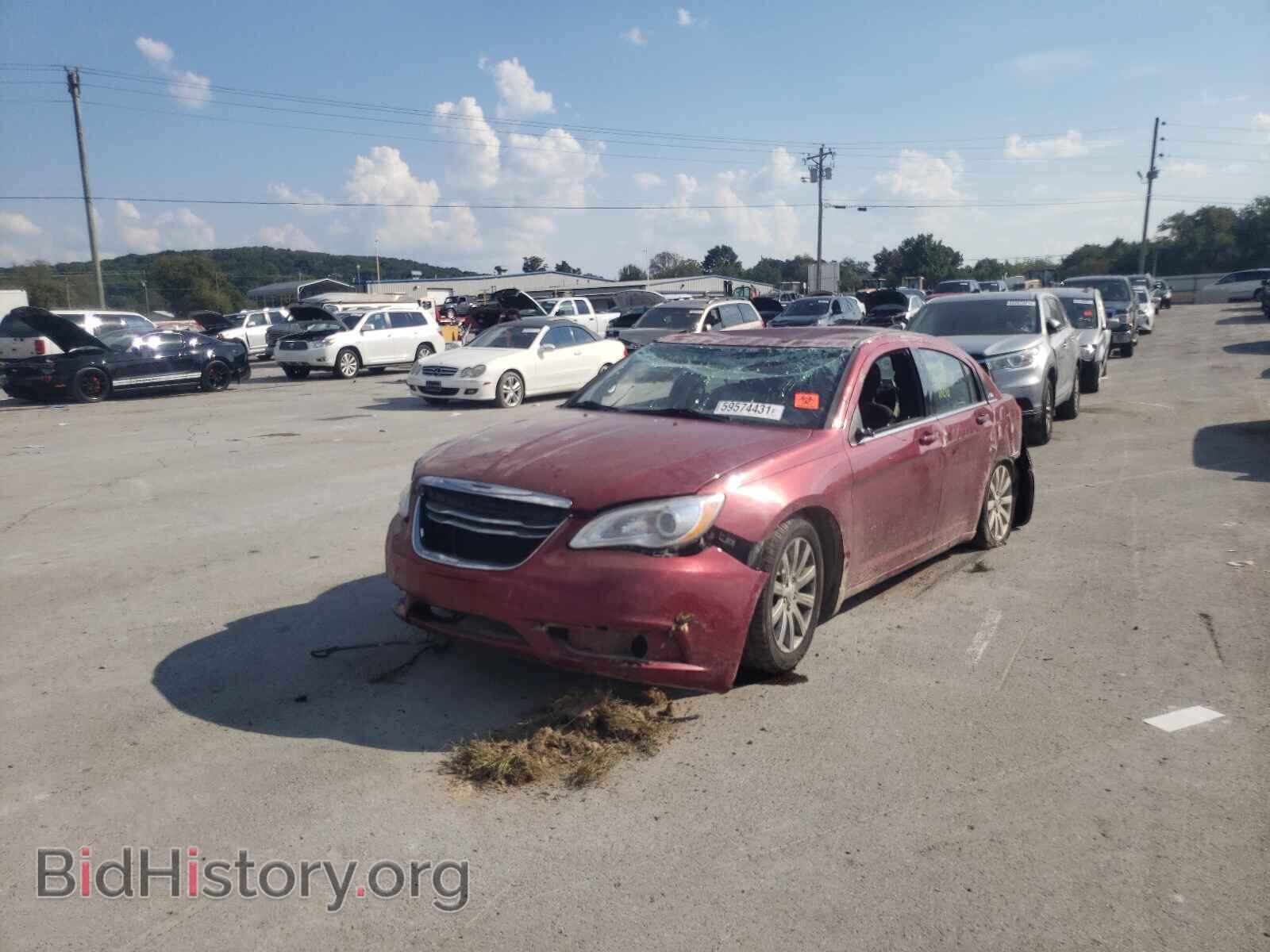 2013 CHRYSLER 200 - VIN: 1C3CCBBG7DN527301 - Фото 2