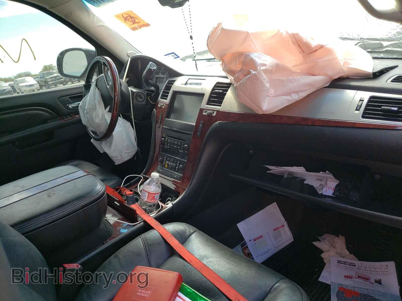 2011 CADILLAC ESCALADE - VIN: 1GYS4CEF3BR360397 - Фото 5