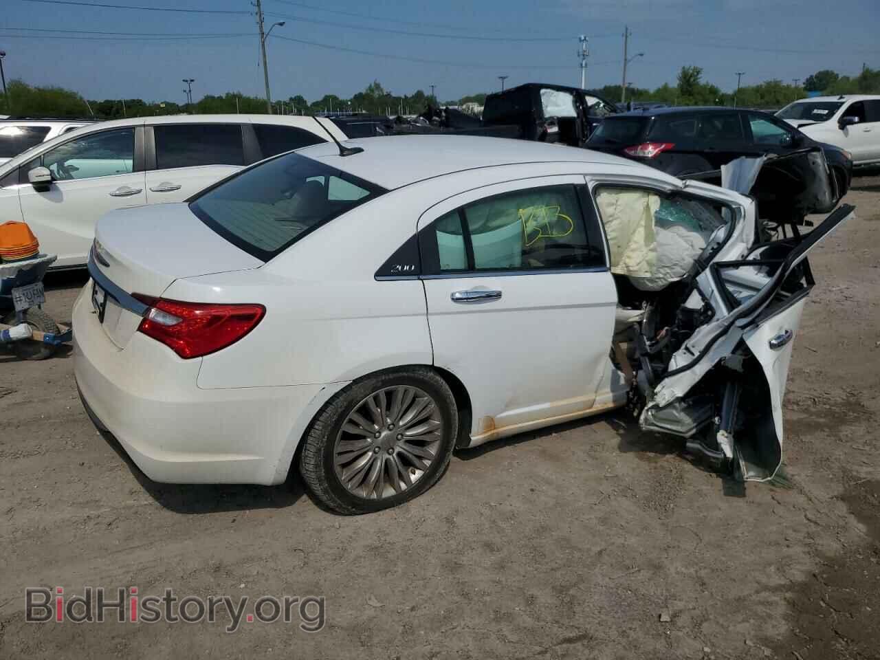 2011 CHRYSLER 200 - VIN: 1C3BC2FG9BN583033 - Фото 3