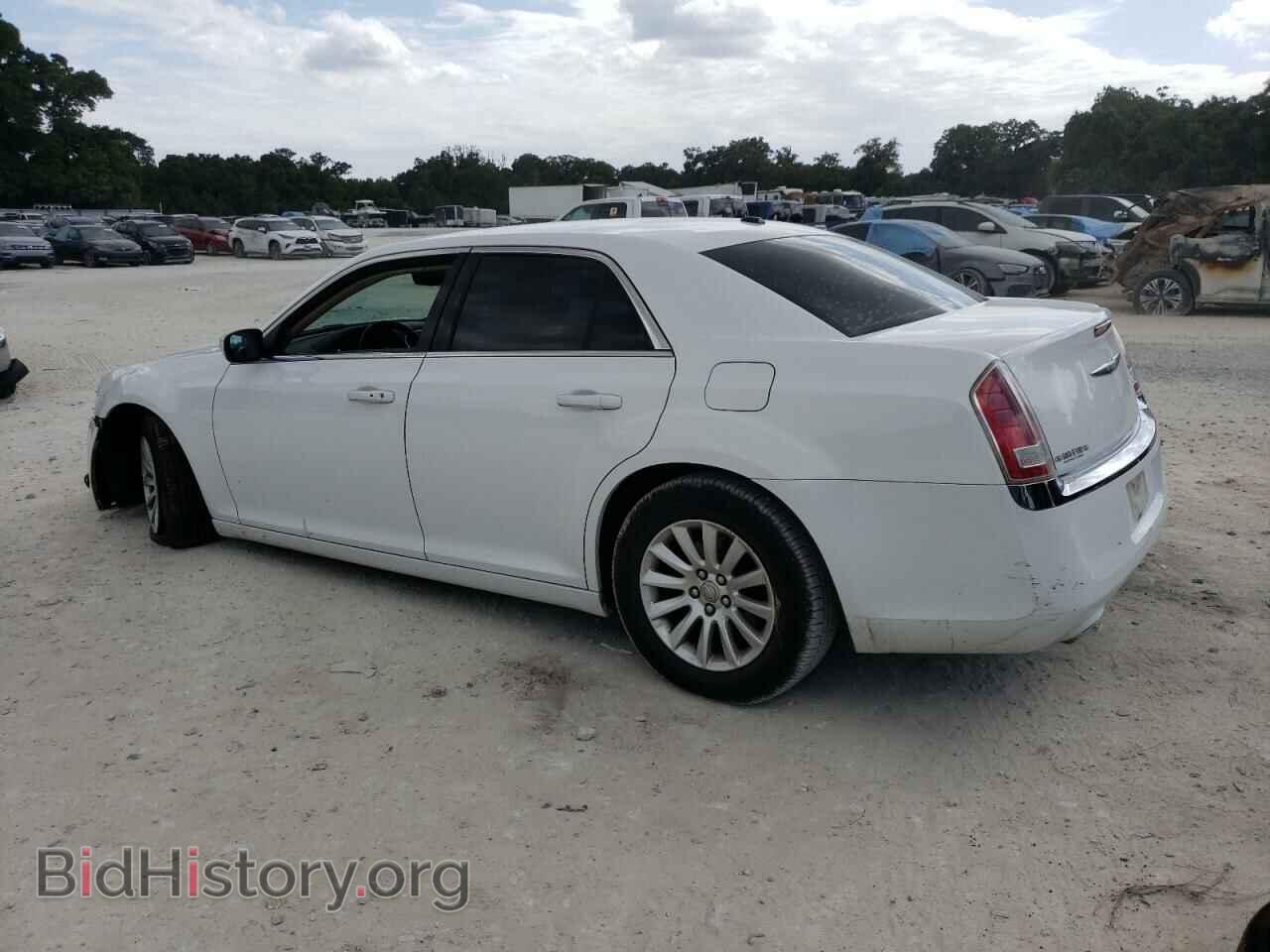 2014 CHRYSLER 300 - VIN: 2C3CCAAG7EH127552 - Фото 2