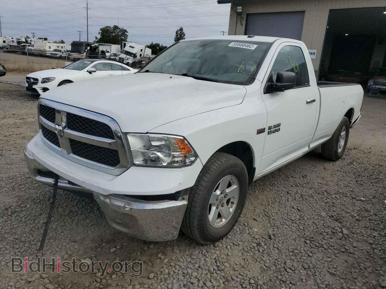2014 RAM 1500 - VIN: 3C6JR7ET7EG189049 - Фото 2