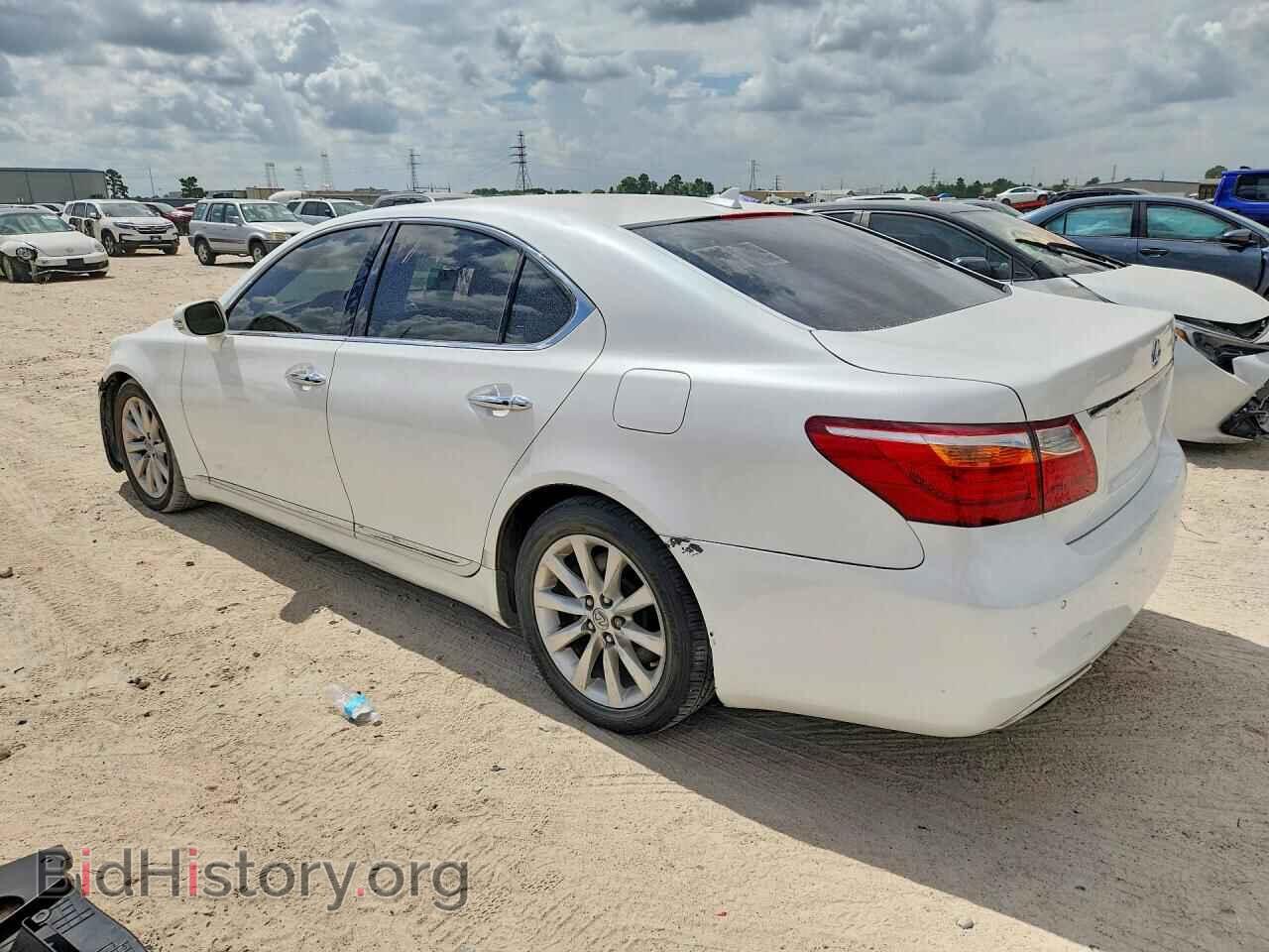 2012 LEXUS LS460 - VIN: JTHCL5EFXC5013889 - Фото 2