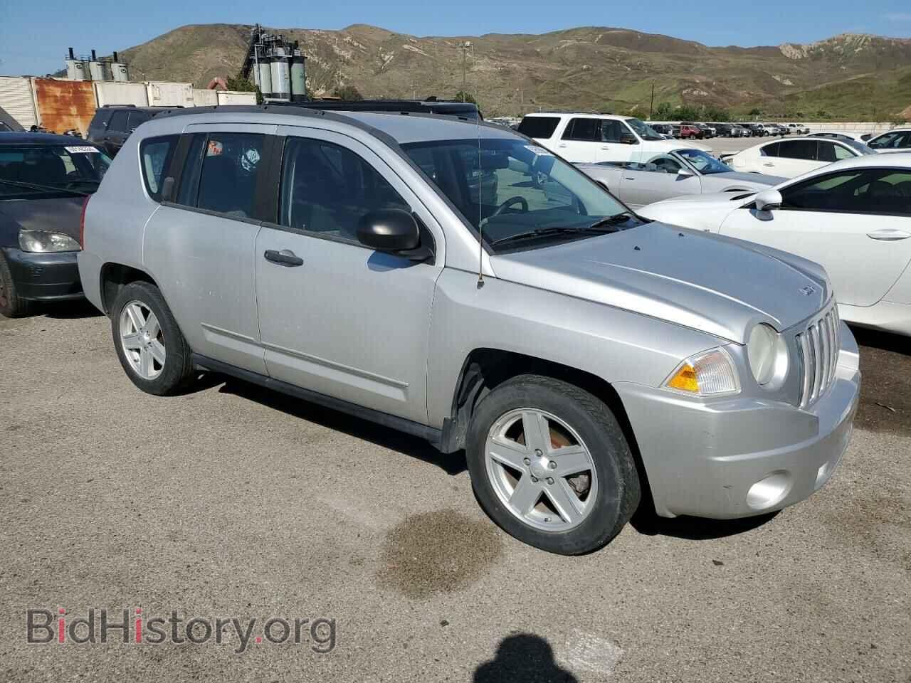 2008 JEEP COMPASS - VIN: 1J8FT470X8D702516 - Фото 4