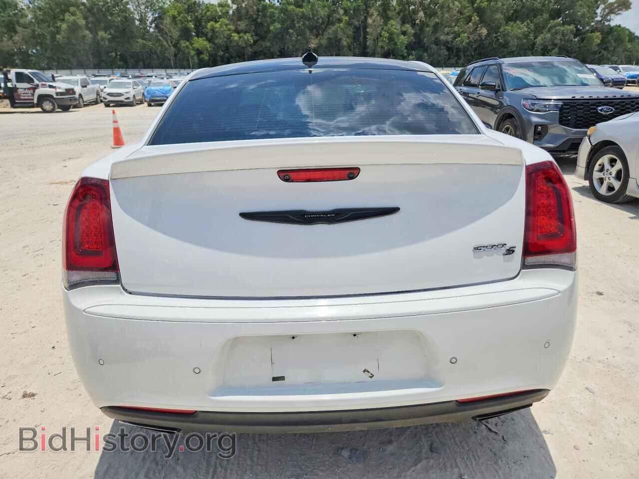 2017 CHRYSLER 300 - VIN: 2C3CCABT2HH650185 - Фото 6