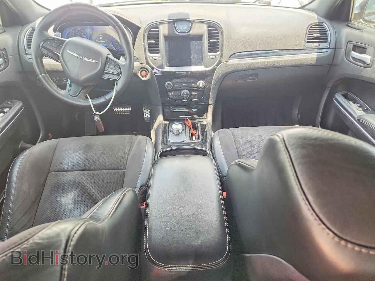 2017 CHRYSLER 300 - VIN: 2C3CCABT2HH650185 - Фото 8
