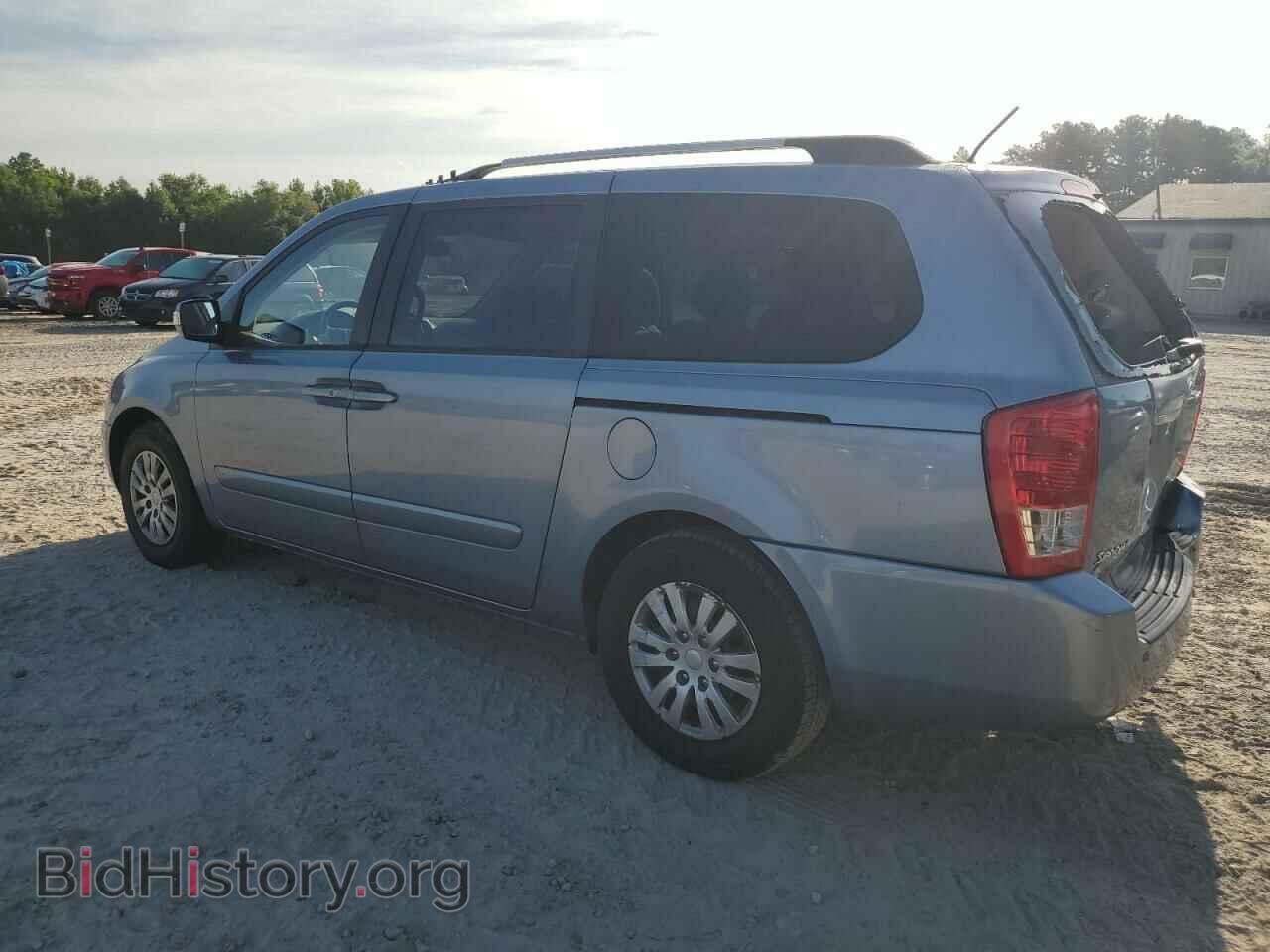 2011 KIA All Models - VIN: KNDMG4C75B6404148 - Photo 2