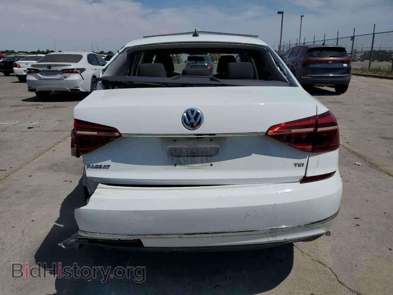 2017 VOLKSWAGEN PASSAT - VIN: 1VWAT7A39HC054949 - Фото 6