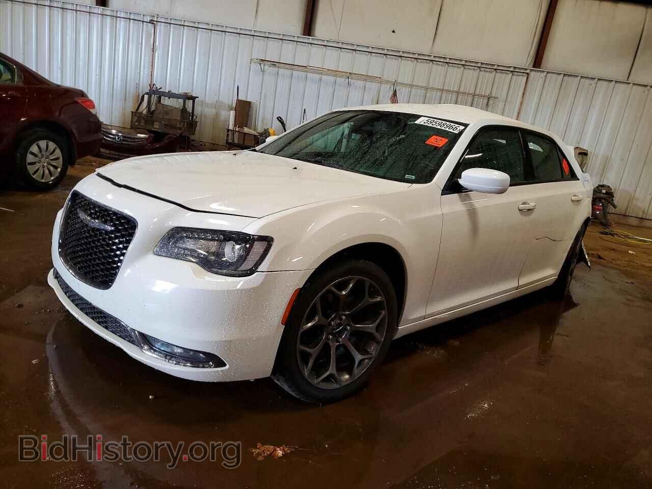 Фотография 2C3CCABG2GH294922 - CHRYSLER 300 2016