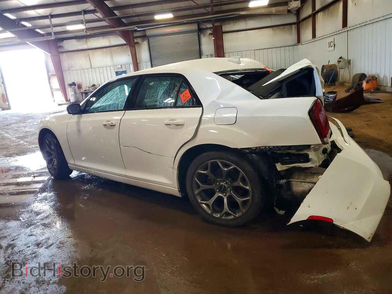 2016 CHRYSLER 300 - VIN: 2C3CCABG2GH294922 - Фото 2