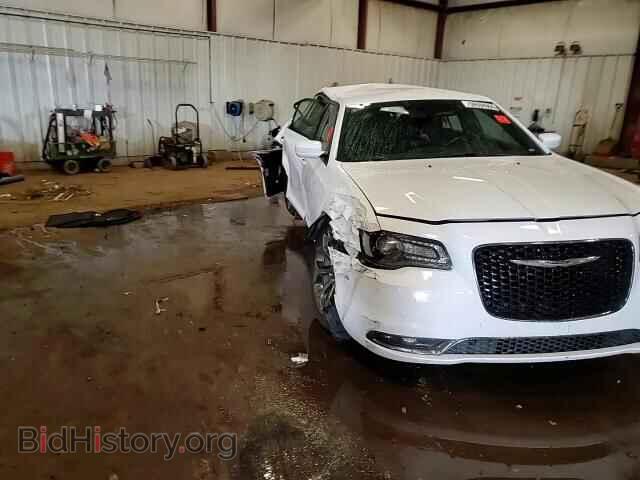 2016 CHRYSLER 300 - VIN: 2C3CCABG2GH294922 - Фото 13