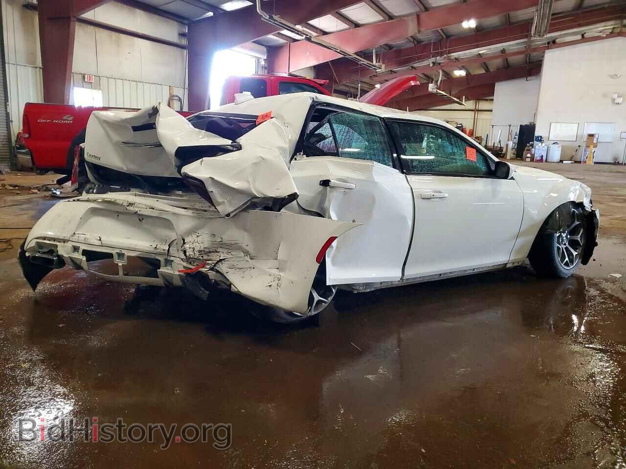 2016 CHRYSLER 300 - VIN: 2C3CCABG2GH294922 - Фото 3