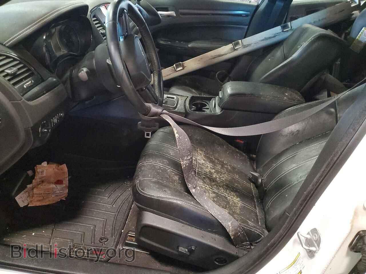 2016 CHRYSLER 300 - VIN: 2C3CCABG2GH294922 - Фото 7
