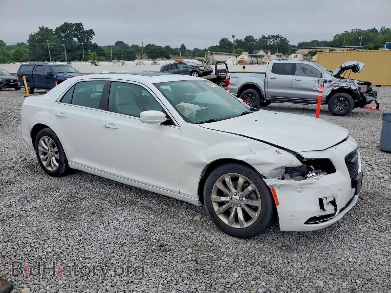 2018 CHRYSLER 300 - VIN: 2C3CCARGXJH191891 - Фото 4
