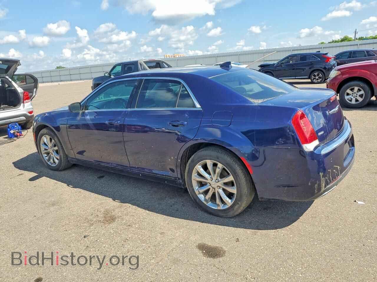 2017 CHRYSLER 300 - VIN: 2C3CCARG3HH588207 - Photo 2