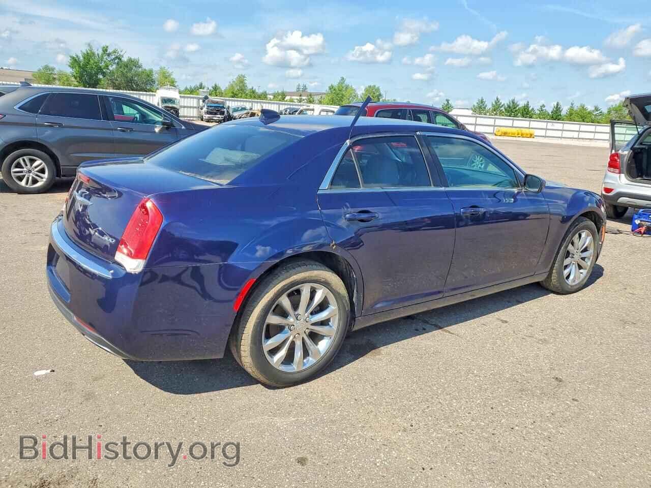 2017 CHRYSLER 300 - VIN: 2C3CCARG3HH588207 - Photo 3