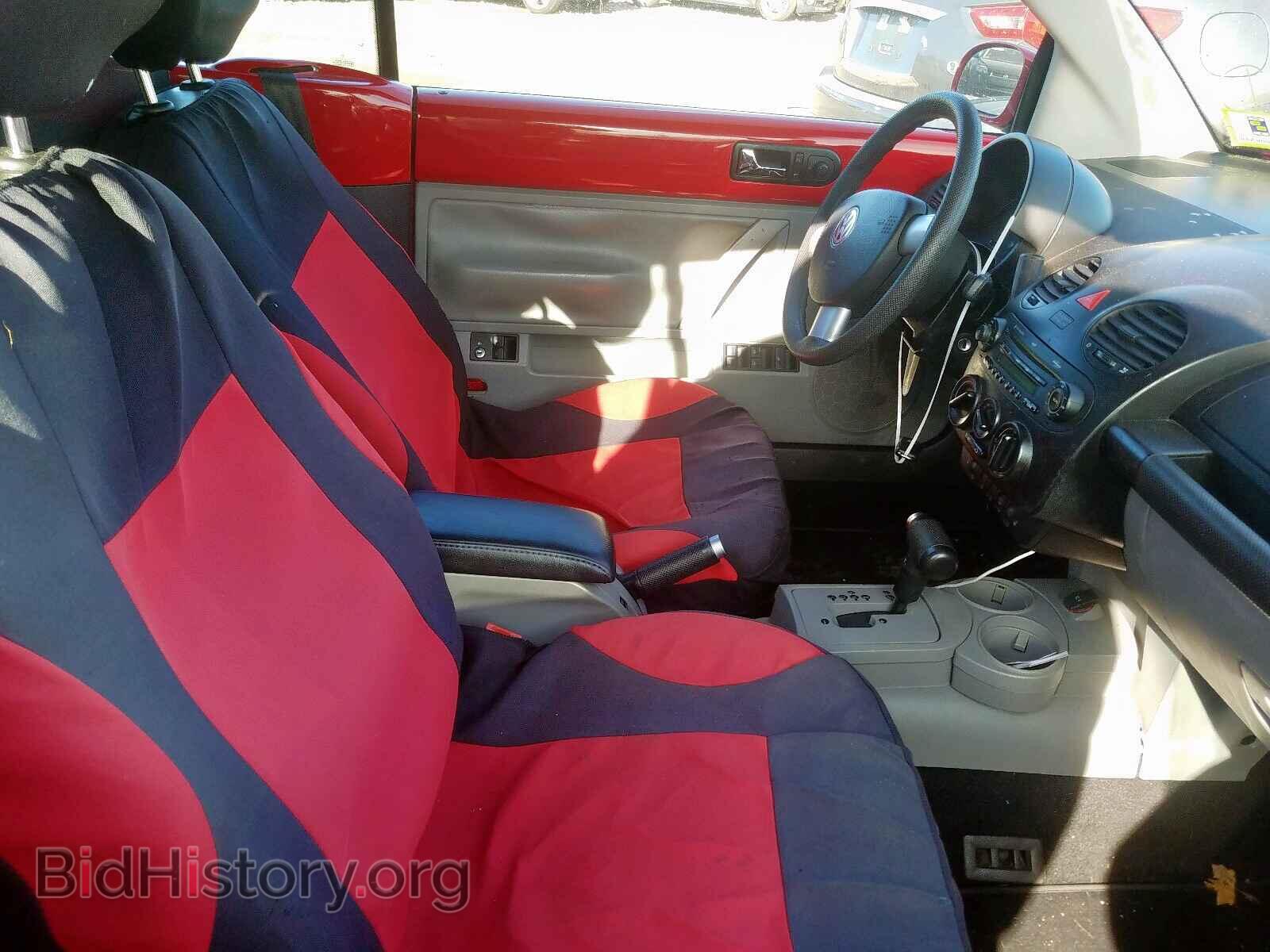 2005 VOLKSWAGEN BEETLE - VIN: 3VWCM31Y65M309965 - Фото 5