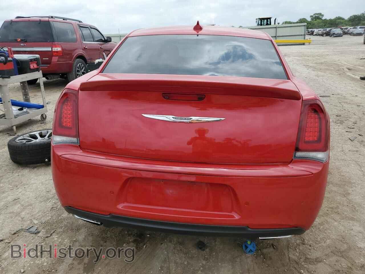 2017 CHRYSLER 300 - VIN: 2C3CCABT3HH614540 - Фото 6