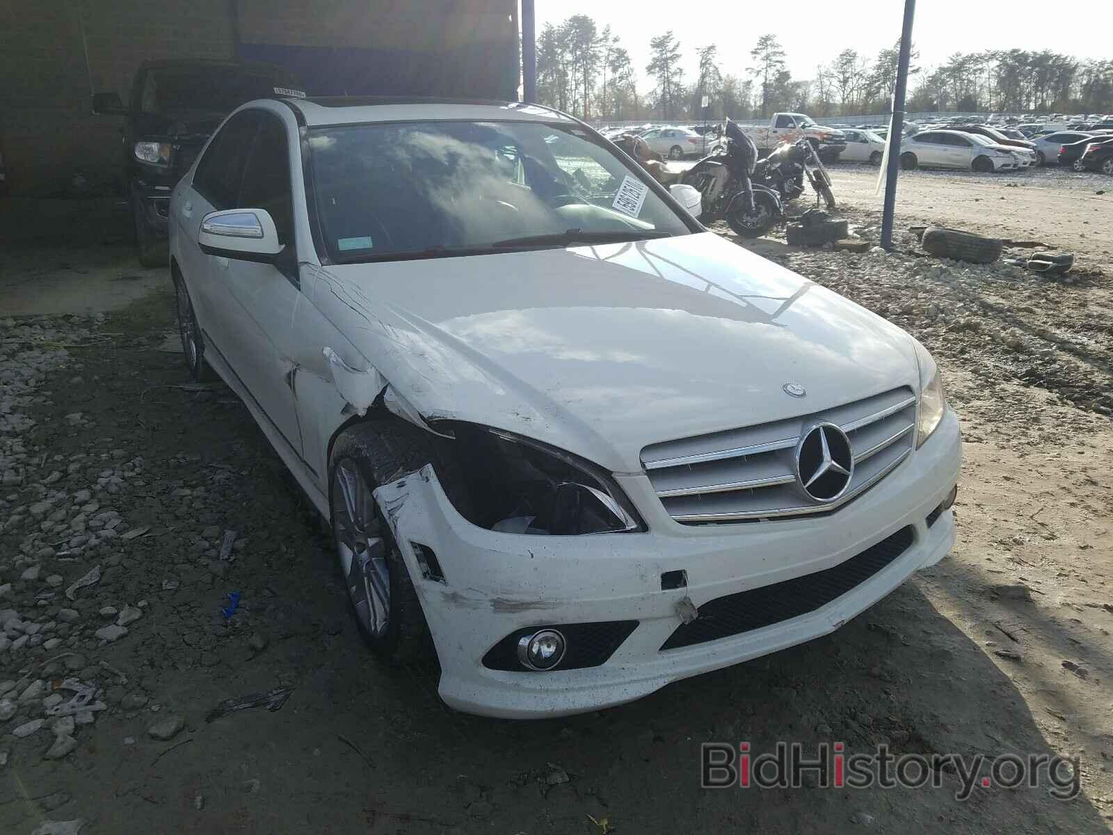 Photo WDDGF54X89F215918 - MERCEDES-BENZ C CLASS 2009