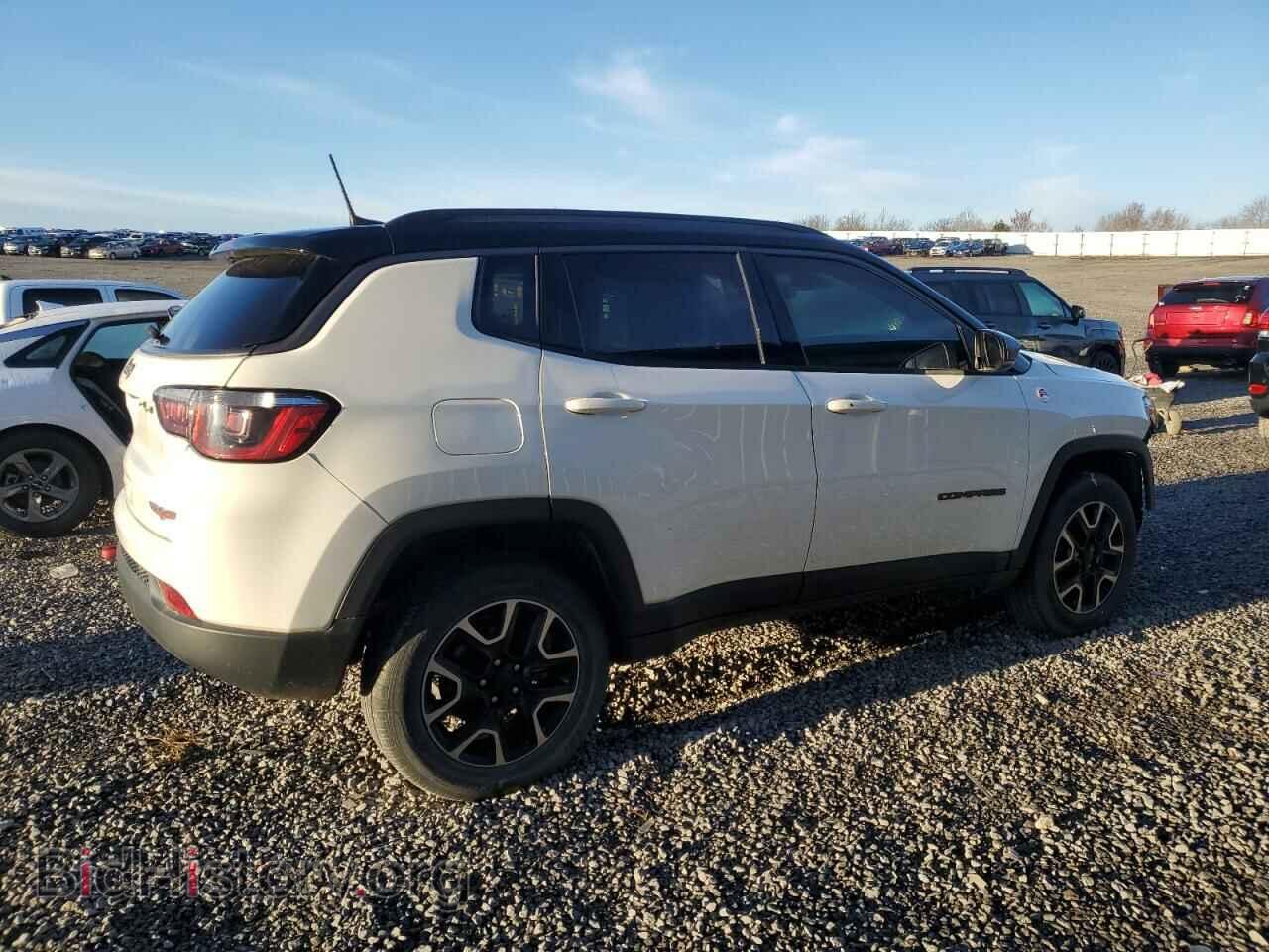2019 JEEP COMPASS - VIN: 3C4NJDDB3KT733154 - Фото 3