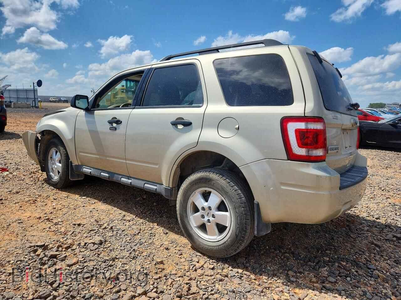 2012 FORD ESCAPE - VIN: 1FMCU0D71CKB39017 - Фото 2