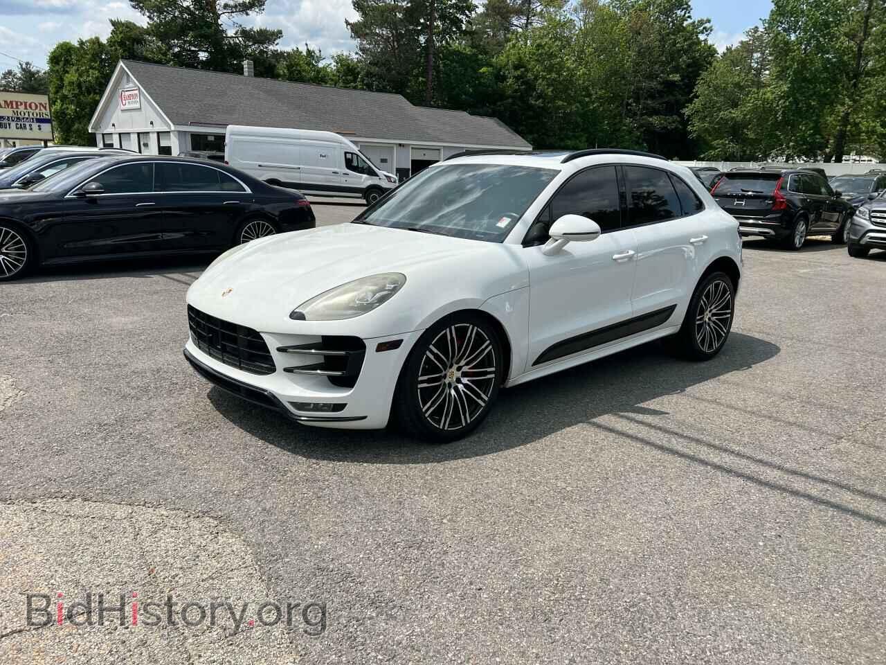 2017 PORSCHE MACAN - VIN: WP1AF2A50HLB60235 - Photo 2