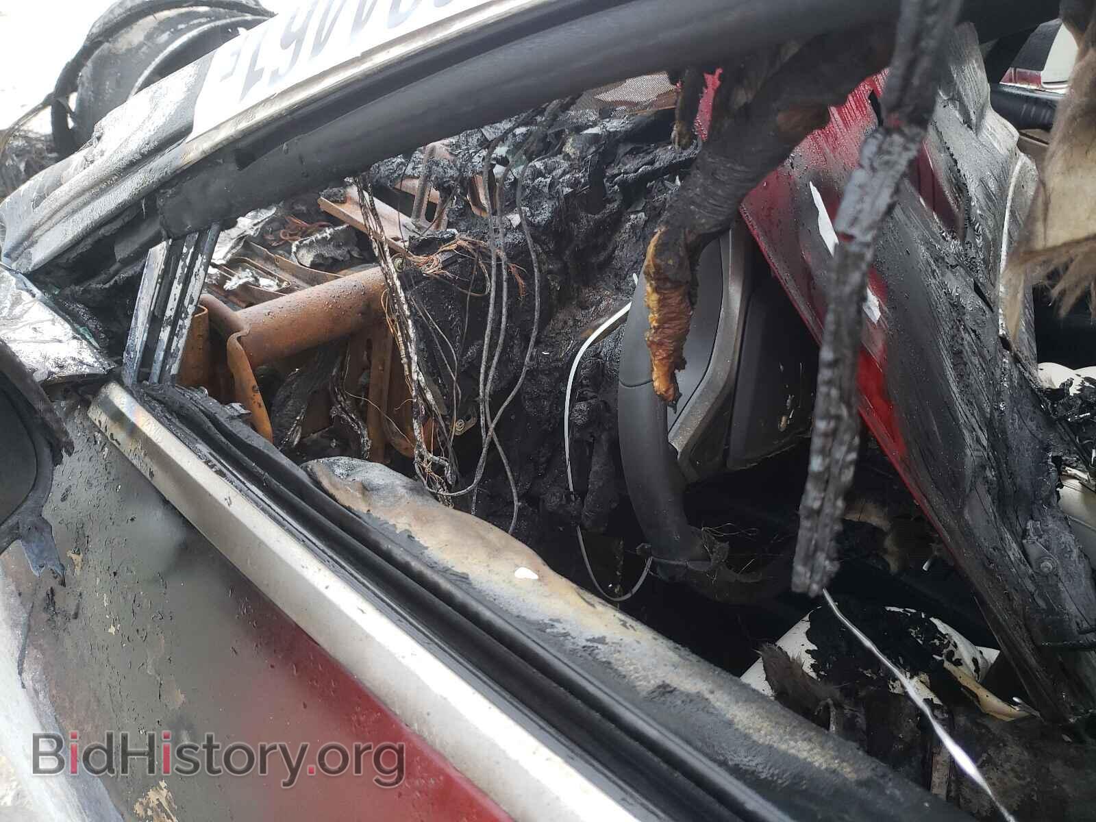 2017 TESLA MODEL S - VIN: 5YJSA1E48HF200743 - Photo 8