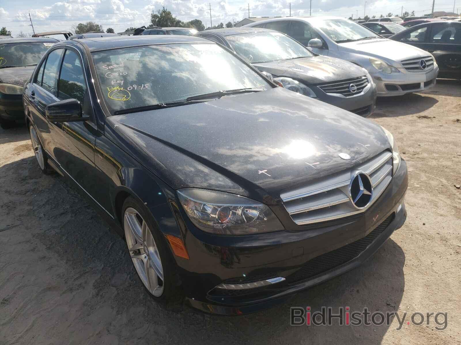 Photo WDDGF5EB0BR156662 - MERCEDES-BENZ C-CLASS 2011