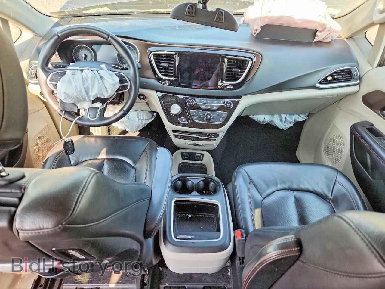 2017 CHRYSLER PACIFICA - VIN: 2C4RC1EG7HR837971 - Photo 8