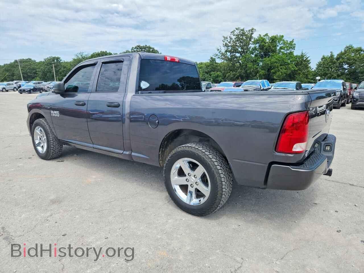 2017 RAM 1500 - VIN: 1C6RR7FG2HS618924 - Photo 2