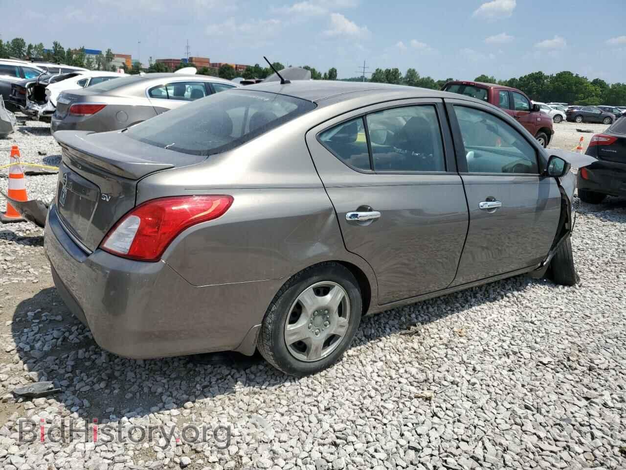 2017 NISSAN VERSA - VIN: 3N1CN7AP3HL856090 - Фото 3