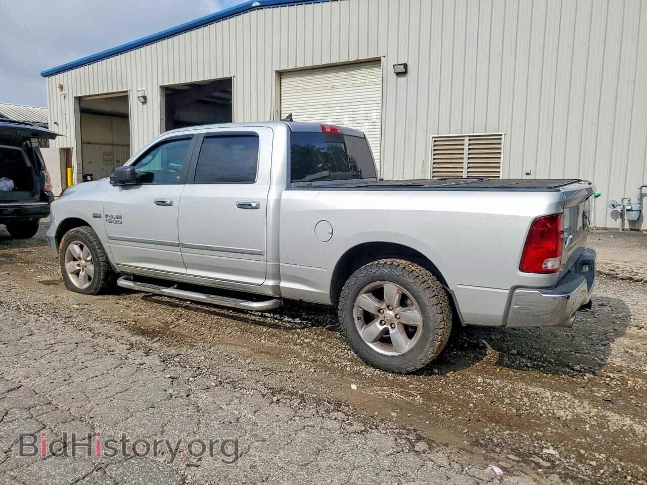 2017 RAM 1500 - VIN: 1C6RR7TT1HS743706 - Фото 2