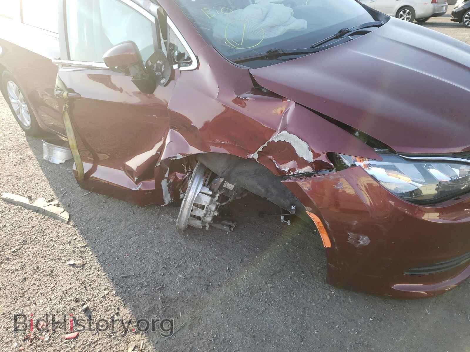 2017 CHRYSLER PACIFICA - VIN: 2C4RC1DG3HR648445 - Photo 9
