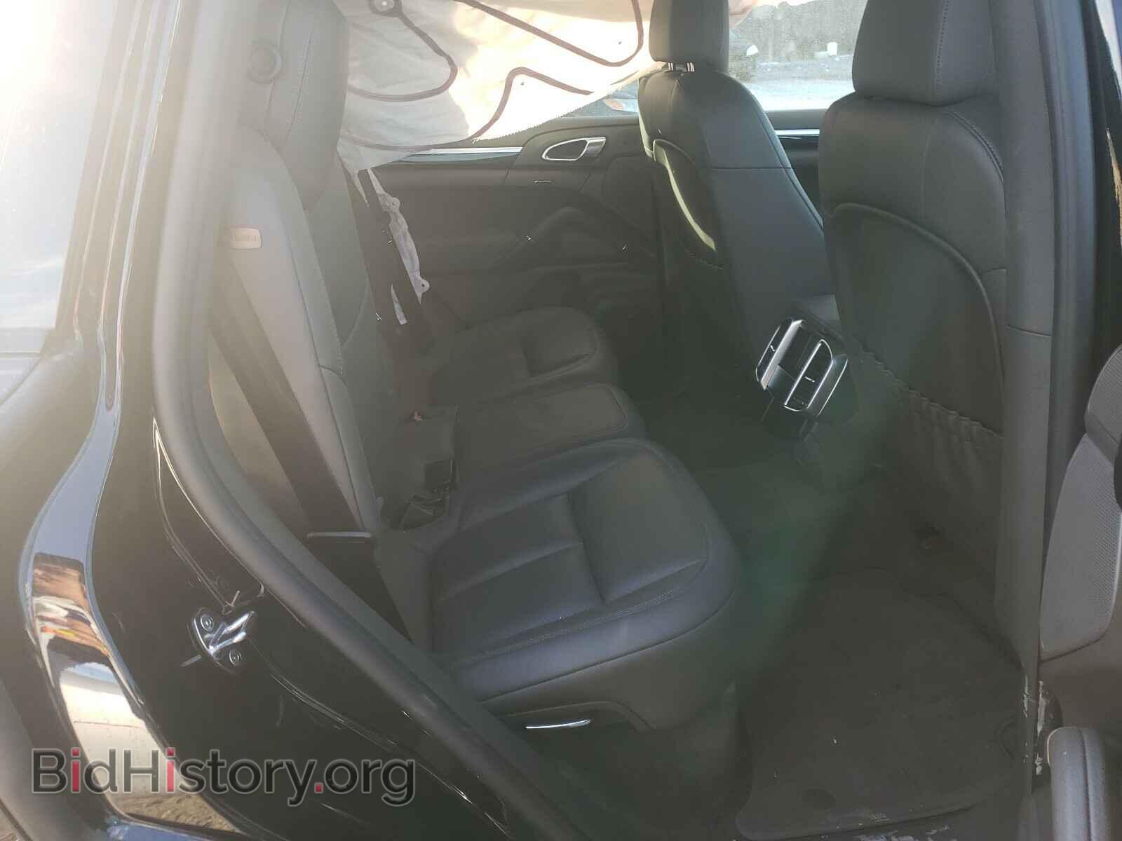2017 PORSCHE CAYENNE - VIN: WP1AB2A24HLA51813 - Фото 6