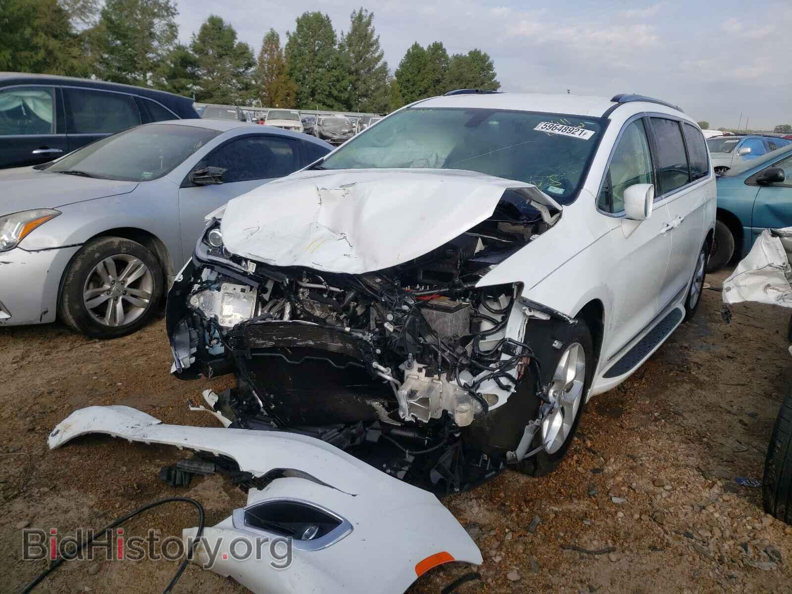 2018 CHRYSLER PACIFICA - VIN: 2C4RC1EG8JR132411 - Photo 2