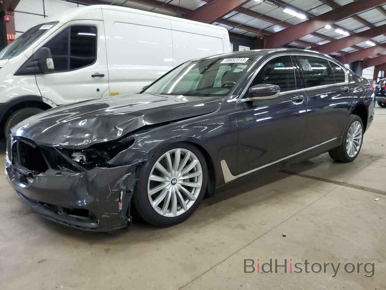 Фотография WBA7E4C58HGU99077 - BMW 7 SERIES 2017