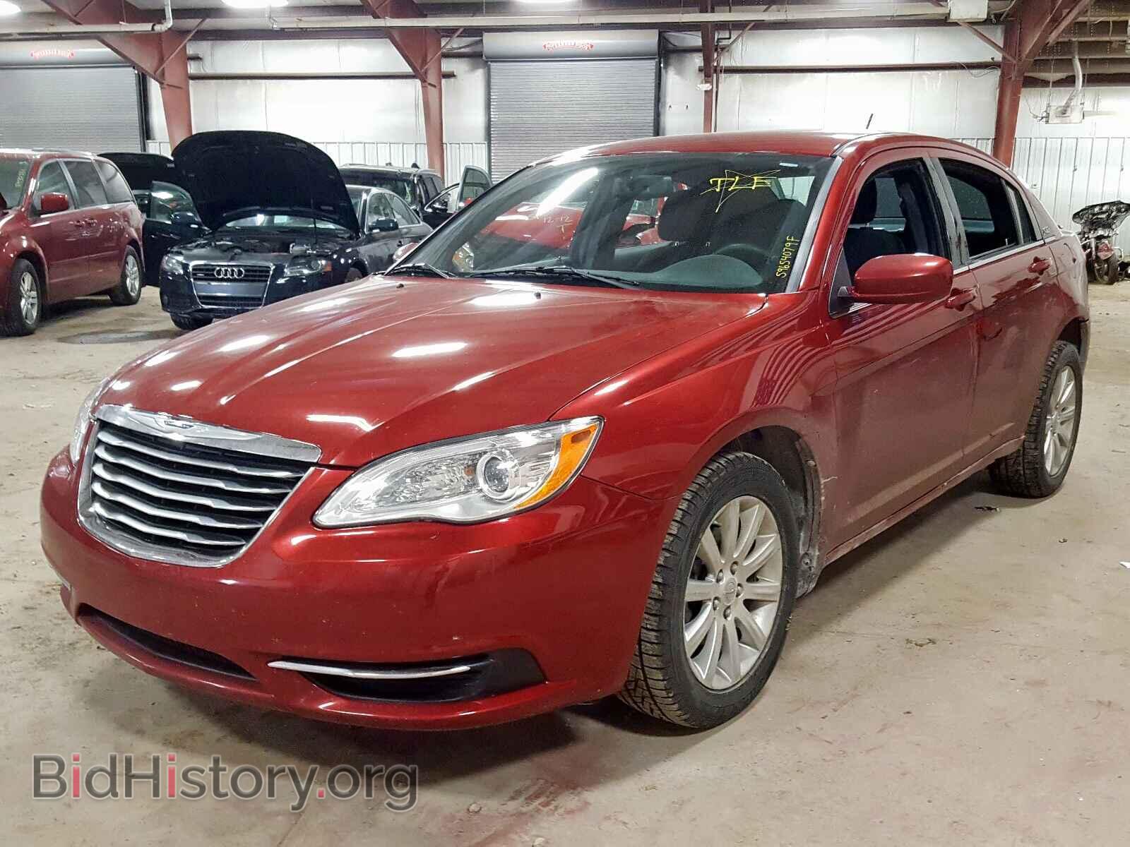 2013 CHRYSLER 200 - VIN: 1C3CCBBB2DN513942 - Фото 2