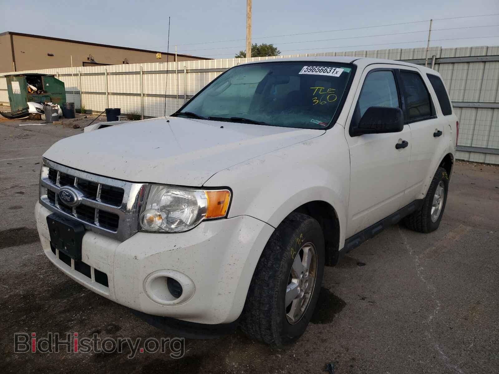 2010 FORD ESCAPE - VIN: 1FMCU0C76AKD12061 - Фото 2