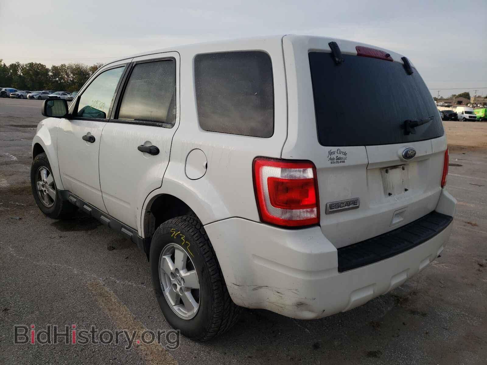 2010 FORD ESCAPE - VIN: 1FMCU0C76AKD12061 - Фото 3